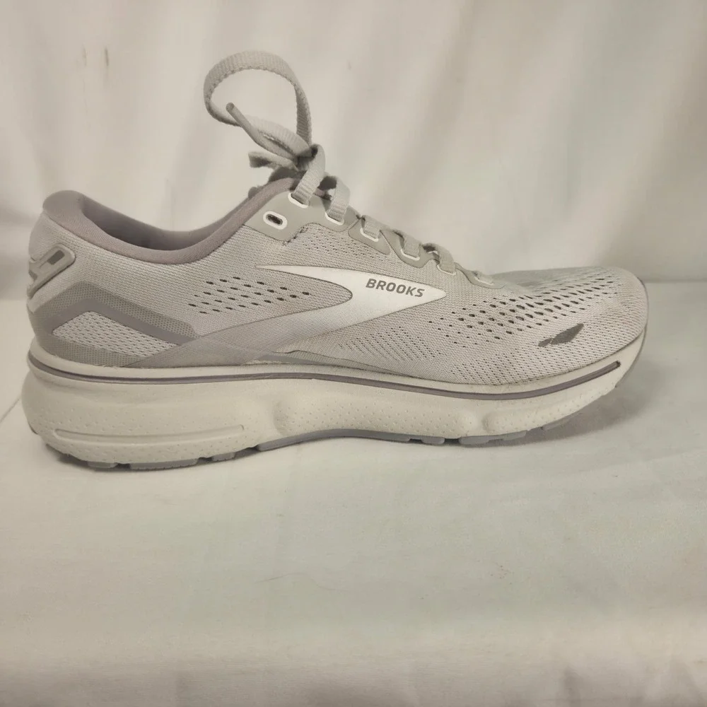 Brooks Ghost 15 Shoes Womens Size 8.5 B  Grey Sneakers Running Breathable